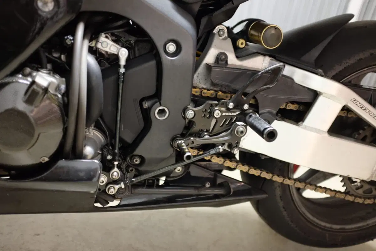 Honda CBR 600 RR (2005 - 06) (7)