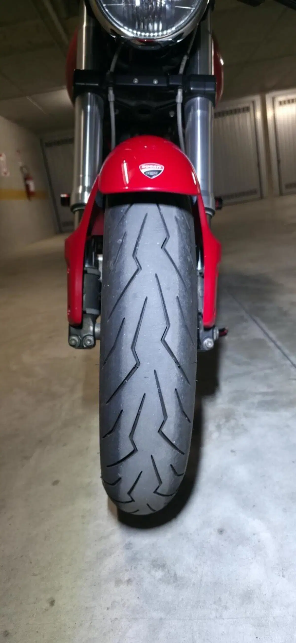 Ducati Monster 695 (2006 - 08) (7)