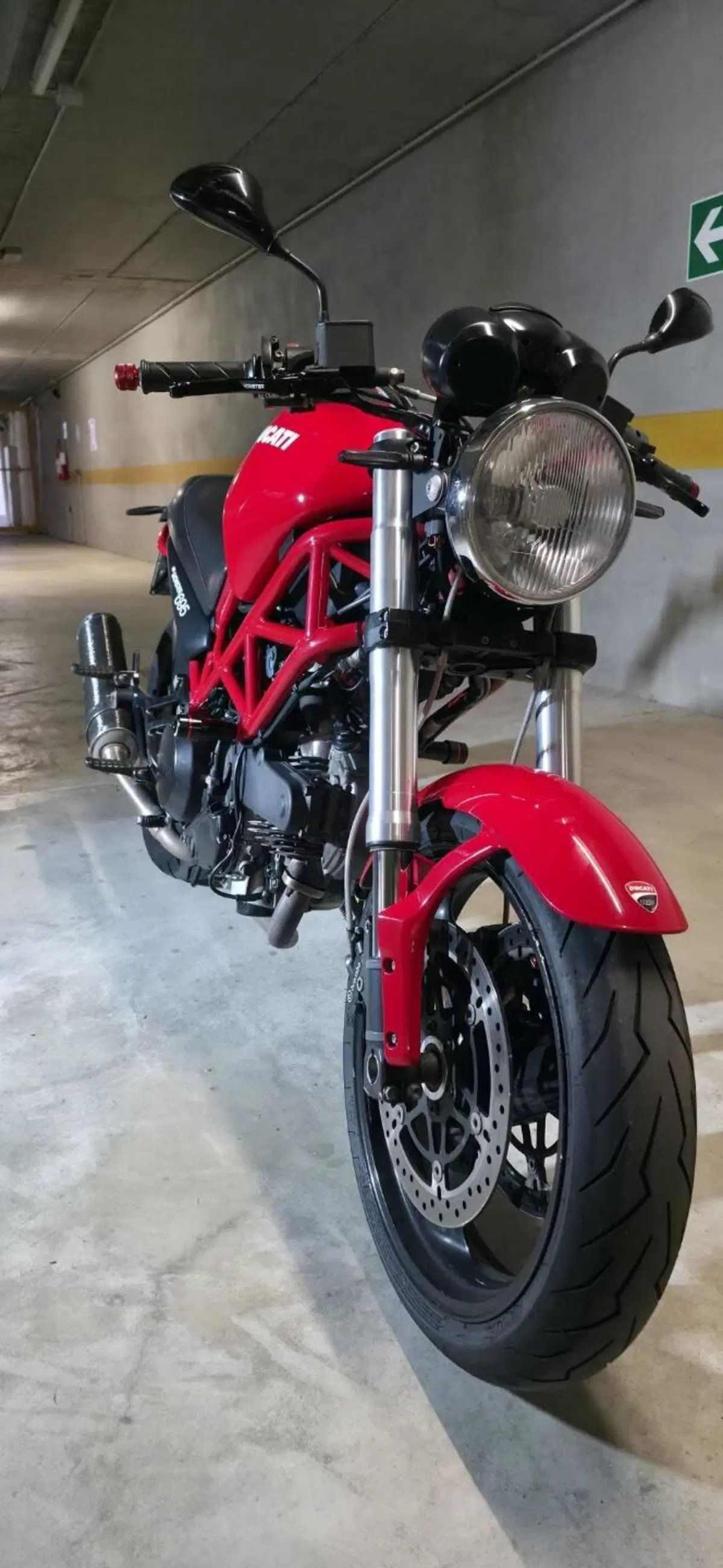 Ducati Monster 695 (2006 - 08) (13)