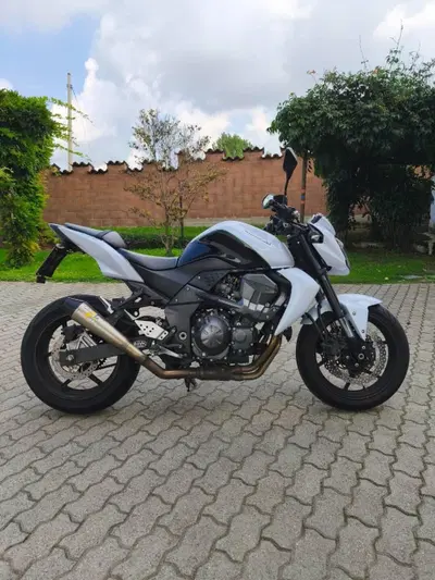 Kawasaki Z 750 (2007 - 14) usata