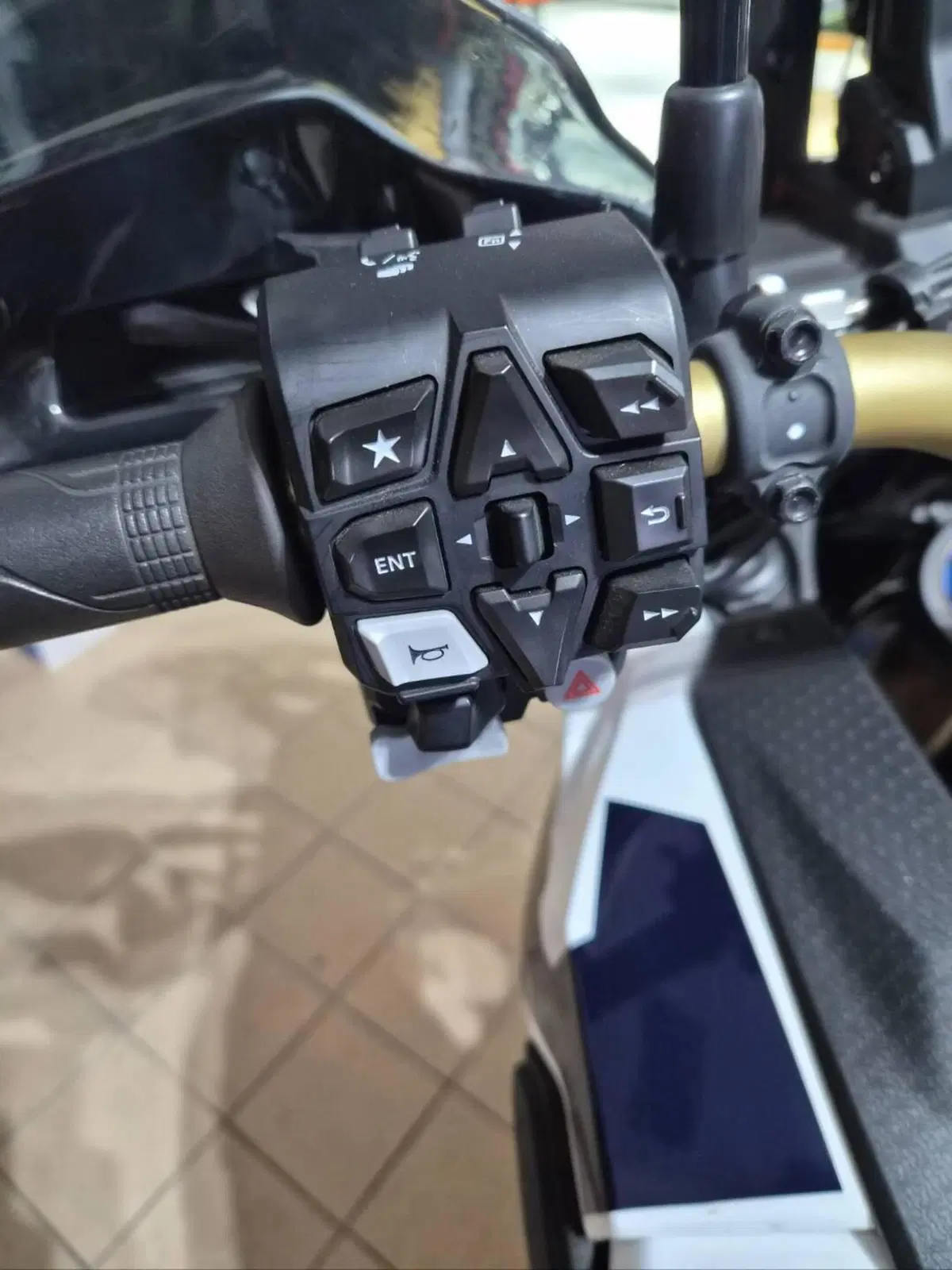 Honda Africa Twin CRF 1100L Adventure Sports (2024 - 26) (10)