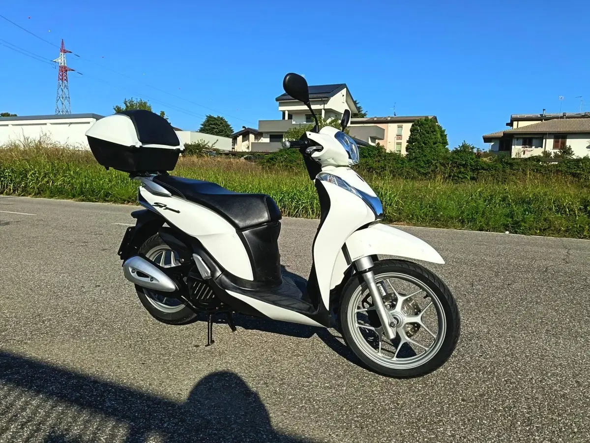 Honda SH 125 Mode (2013 - 16) (3)