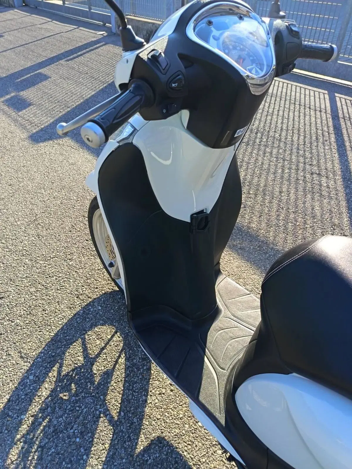 Honda SH 125 Mode (2013 - 16) (9)
