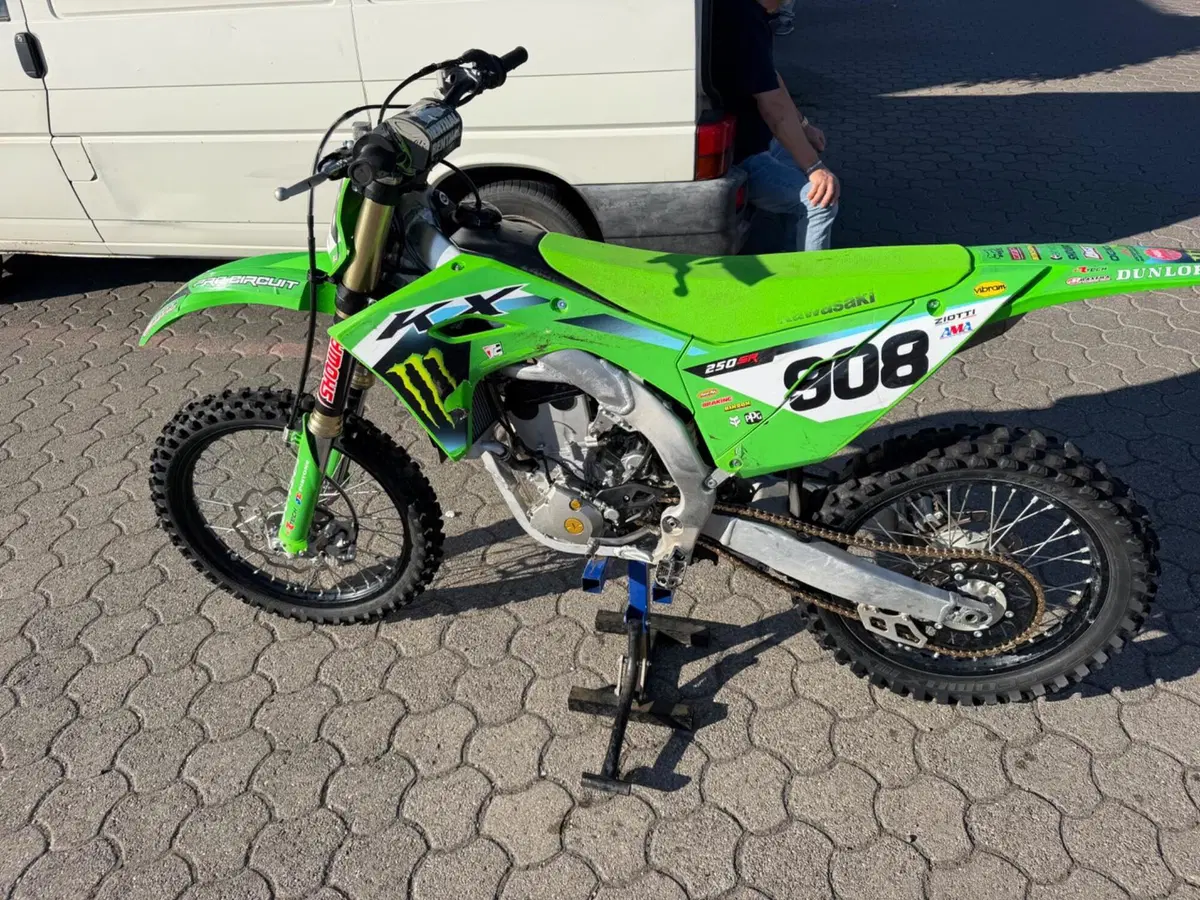 Kawasaki KX250 (2026) (5)