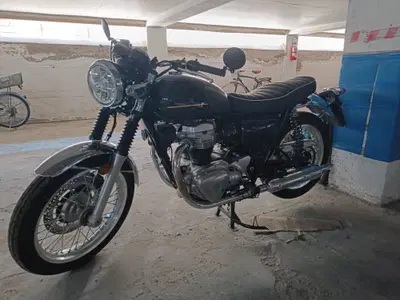 Kawasaki W 800 (2021 - 26) usata