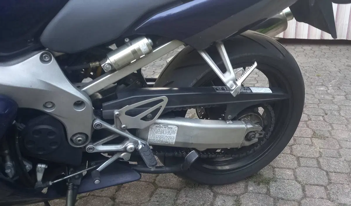 Honda CBR 600 F (2001 - 06) (3)