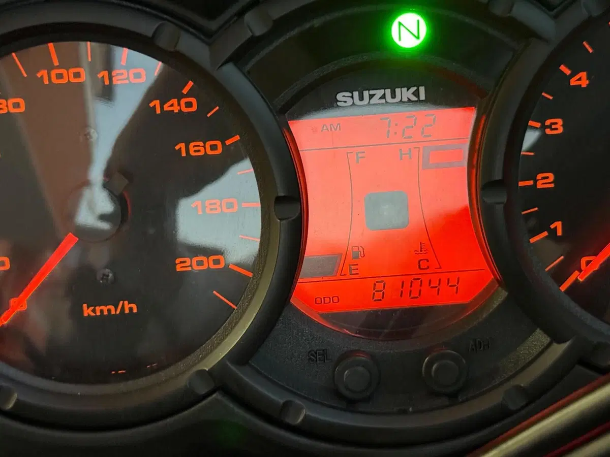 Suzuki V-Strom 650 (2008 - 11) (6)