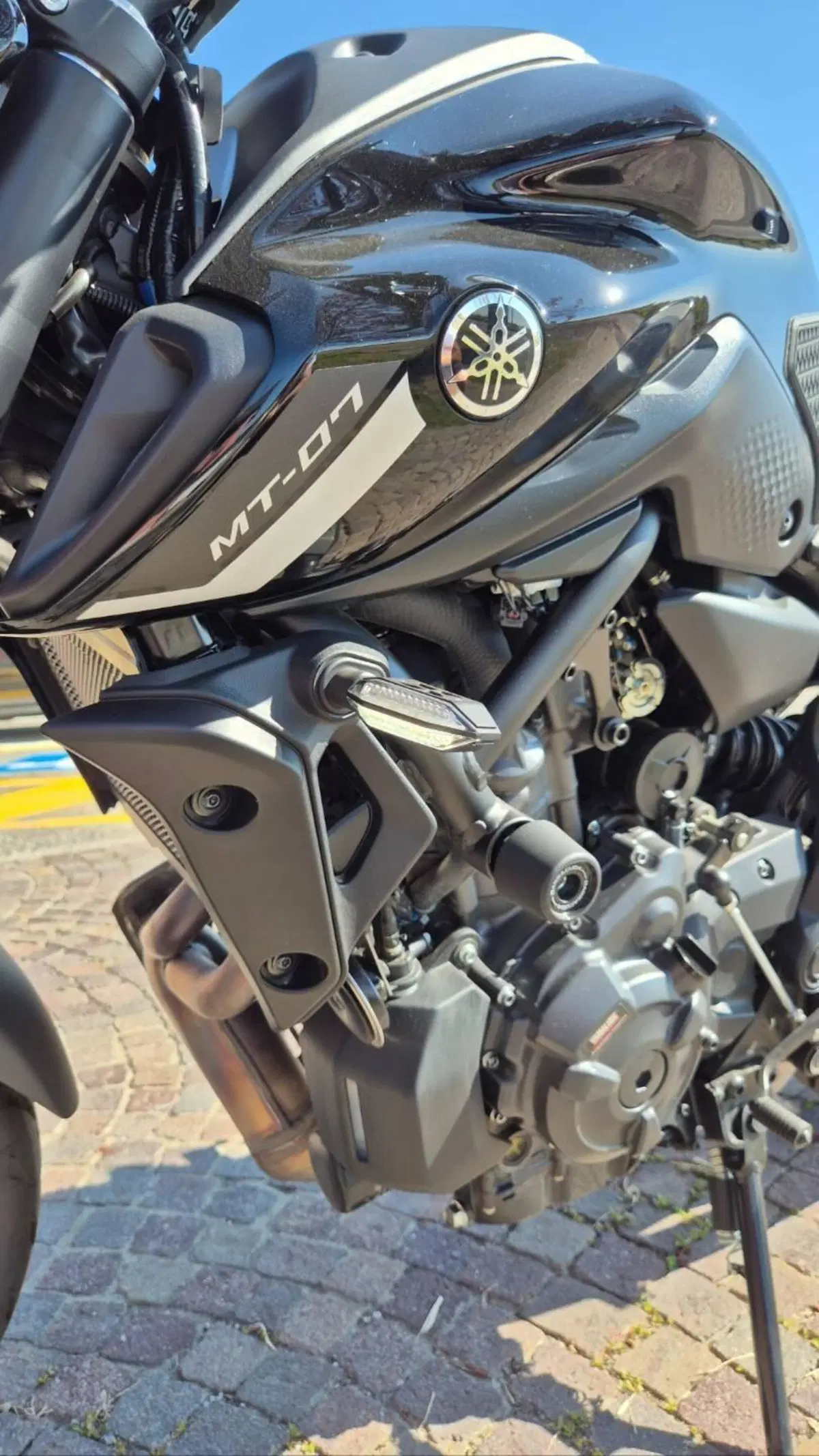 Yamaha MT-07 Pure (2023 - 25) (12)