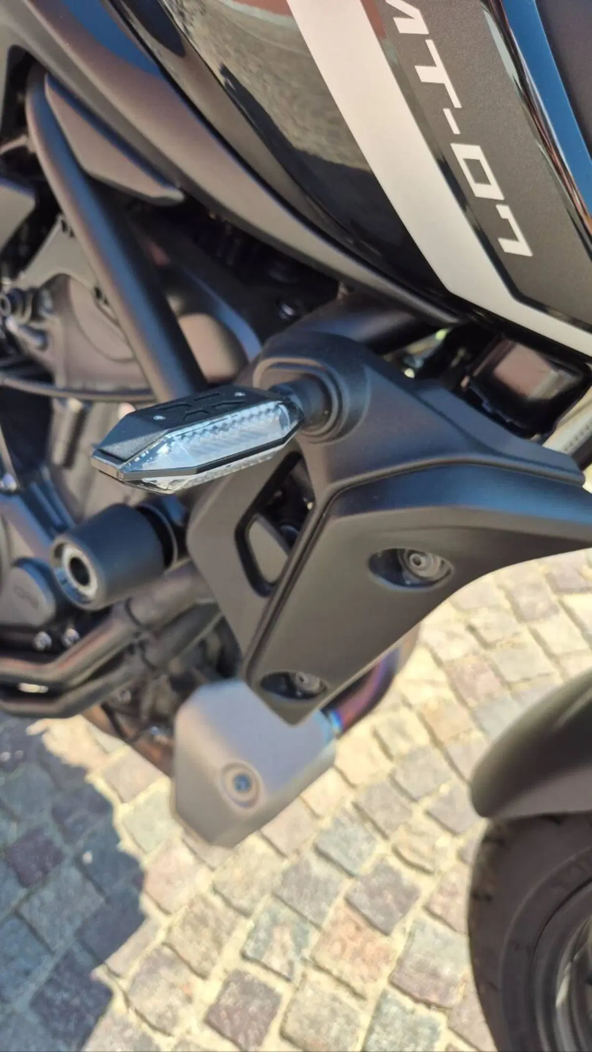 Yamaha MT-07 Pure (2023 - 25) (9)
