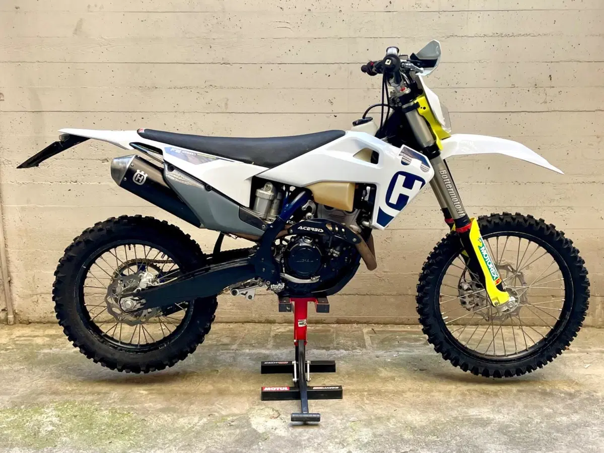 Husqvarna FE 250 (2020) (2)