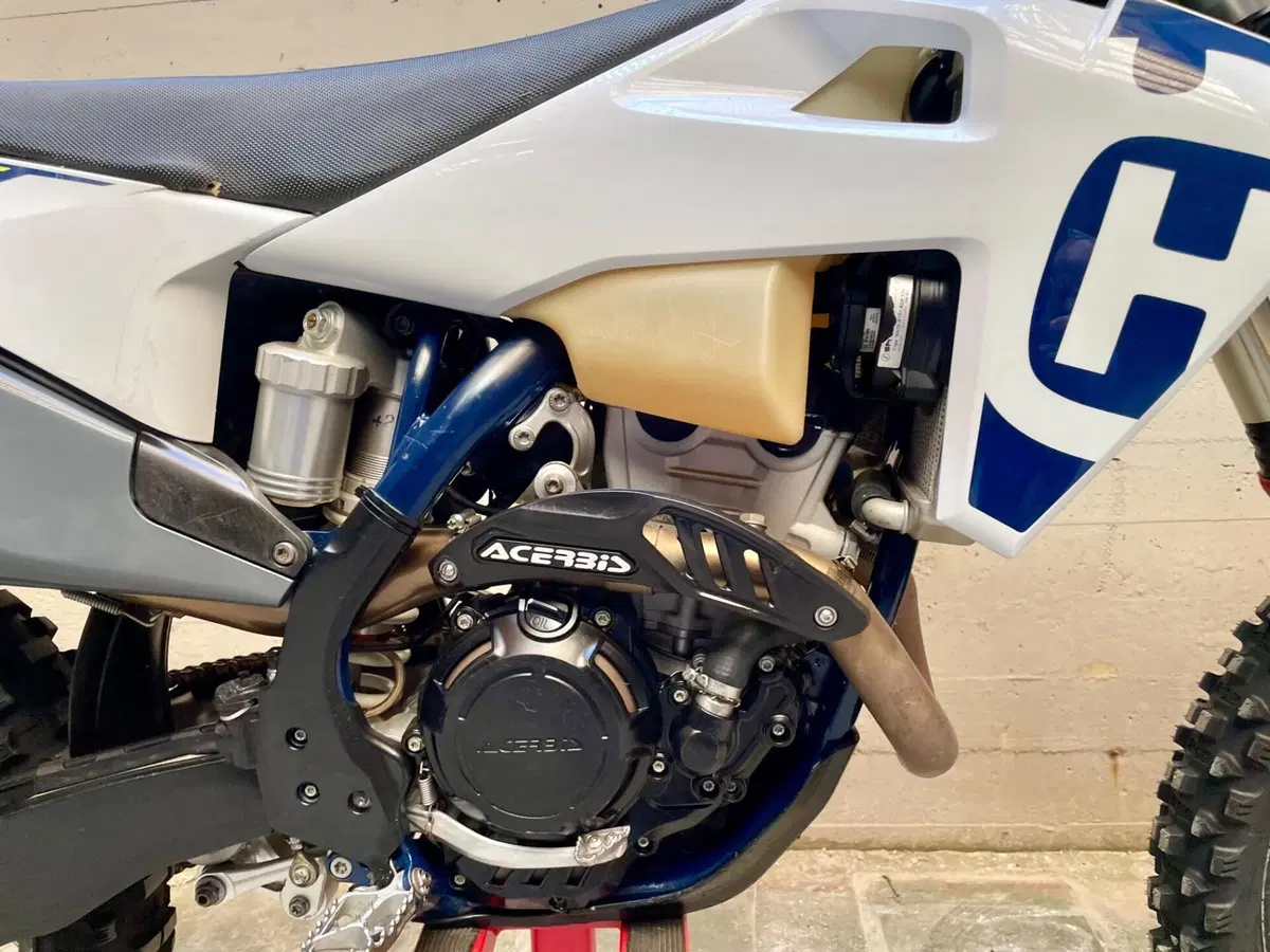 Husqvarna FE 250 (2020) (8)