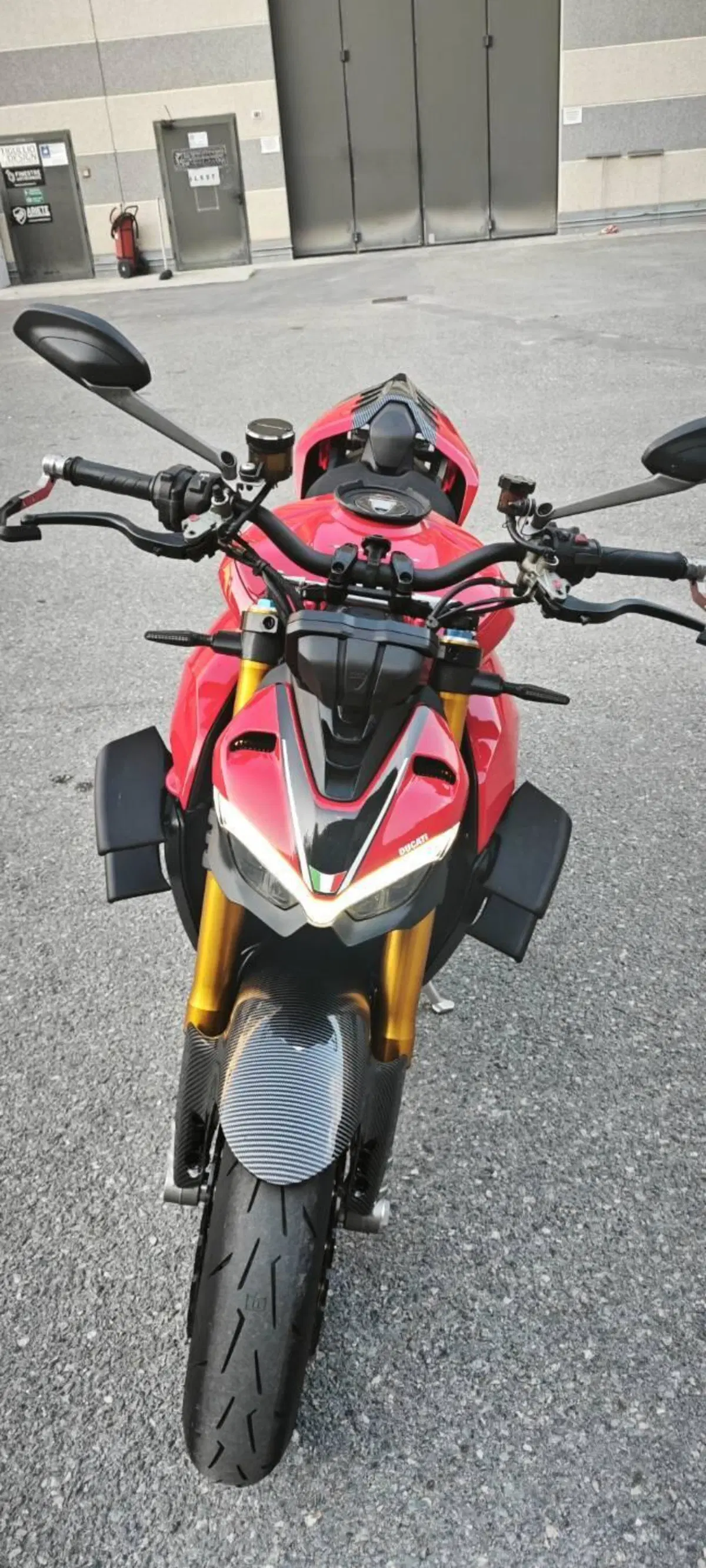 Ducati Streetfighter V4 1100 S (2020) (4)