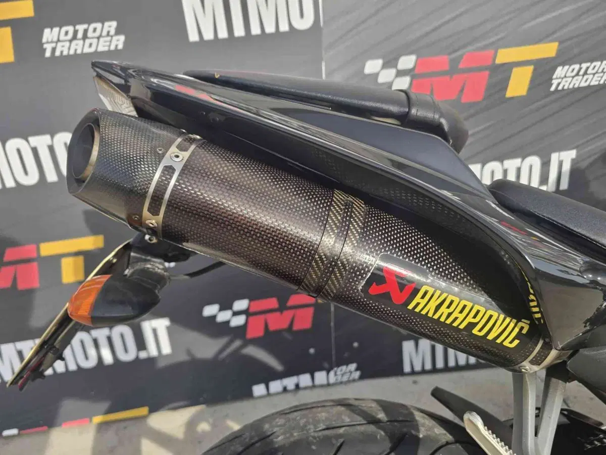 Yamaha YZF R1 (2007 - 08) (7)