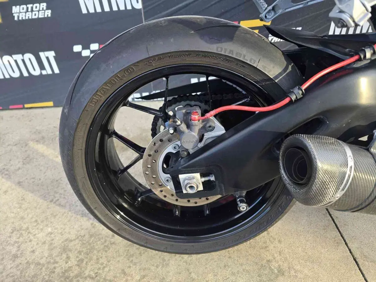 Honda CBR 1000 RR Fireblade (2012 - 16) (13)