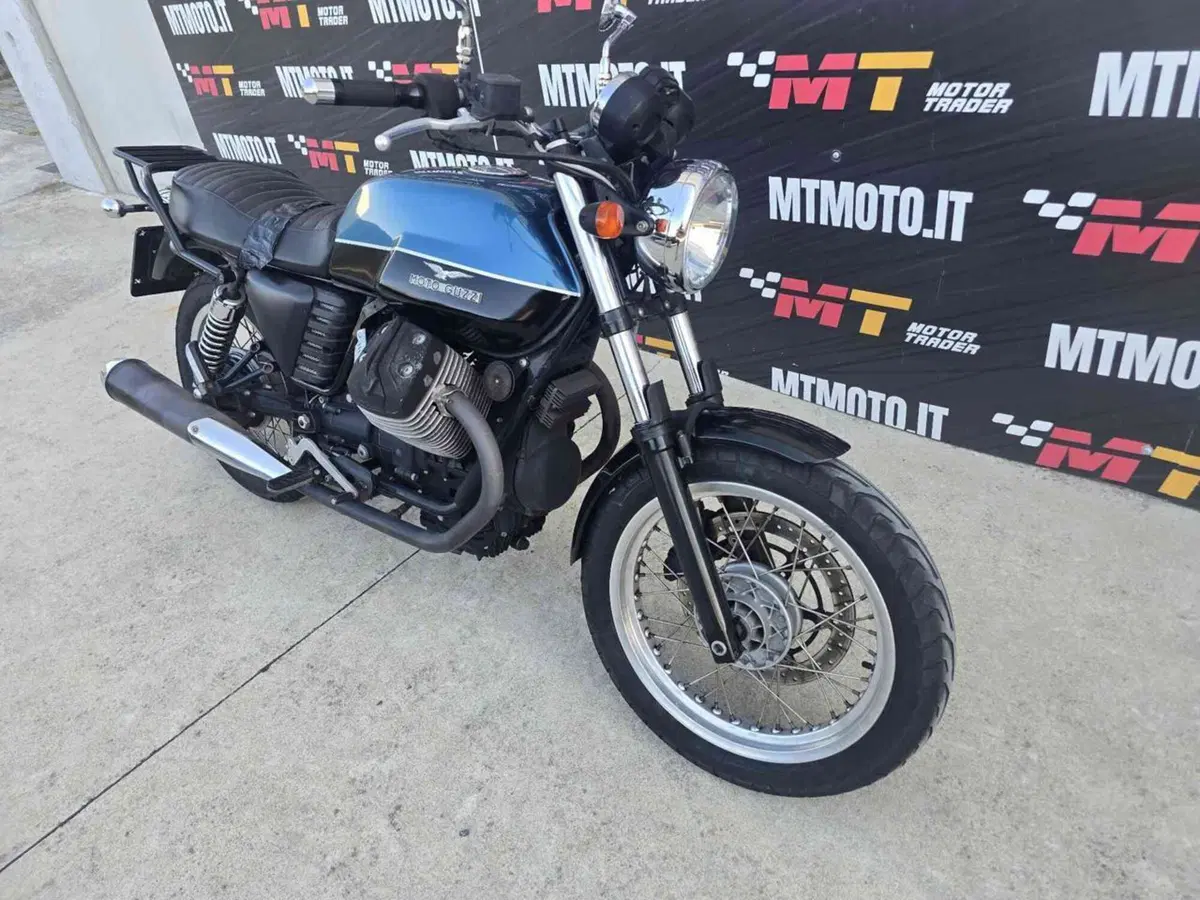 Moto Guzzi V7 Special (2012 - 14) (3)