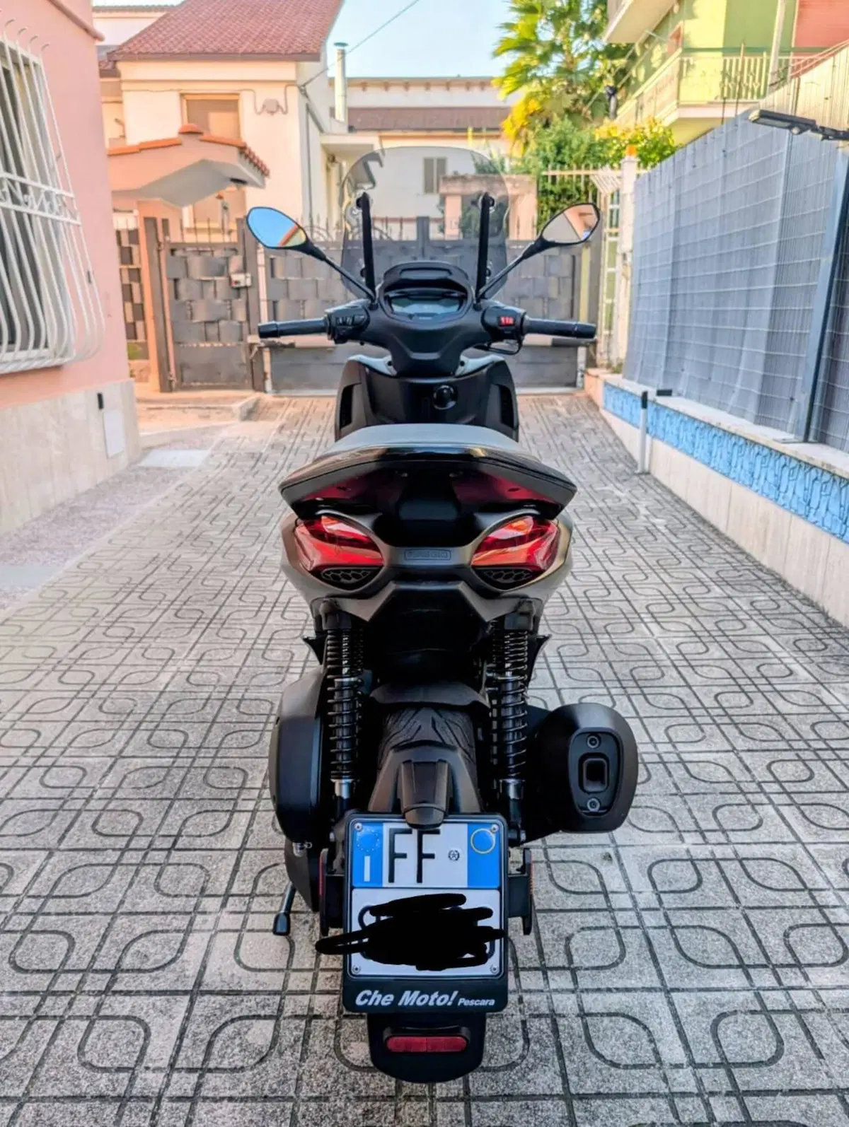 Piaggio Beverly 300 S ABS-ASR (2021 - 25) (2)