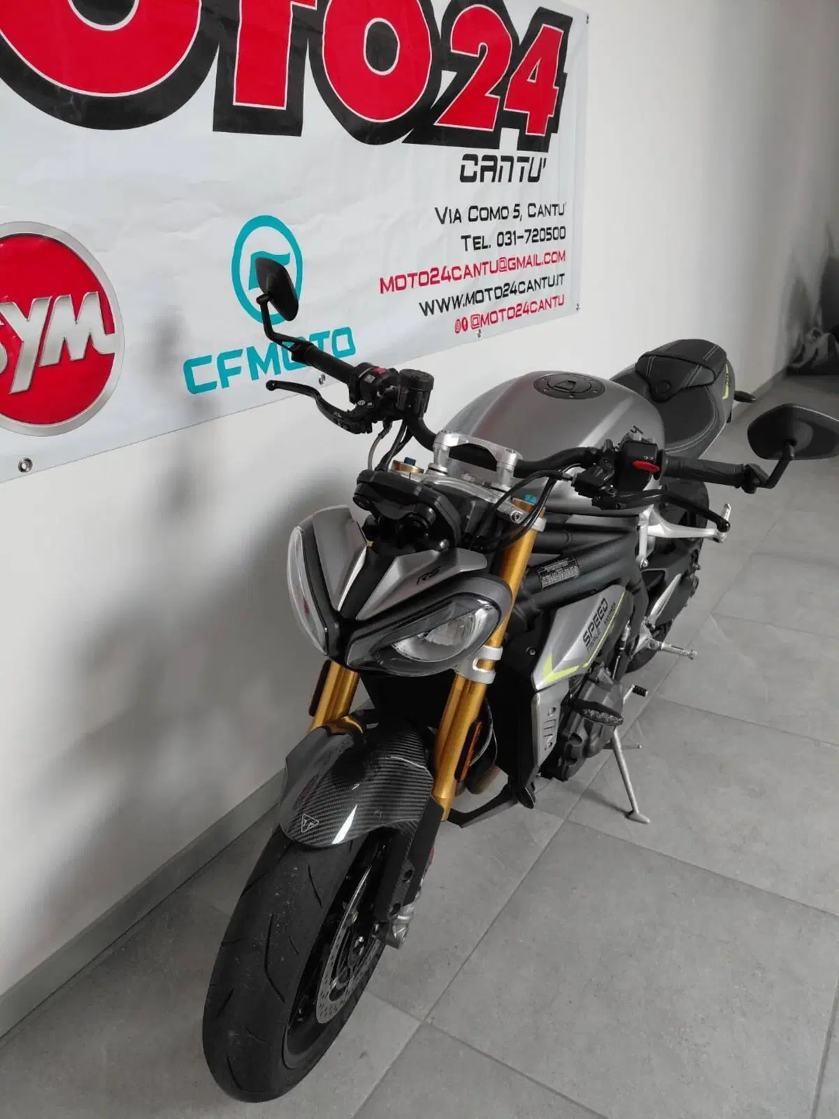 Triumph Speed Triple 1200 RS (2021 - 24) (2)