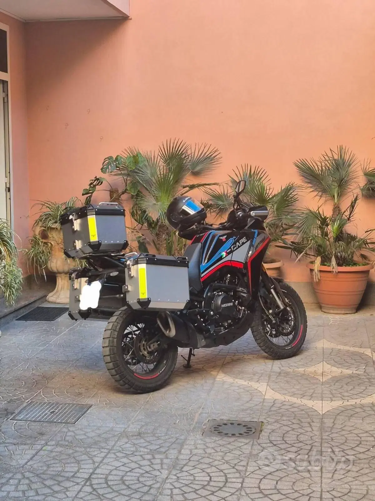 Moto Morini X-Cape 650 (2021 - 26) (3)