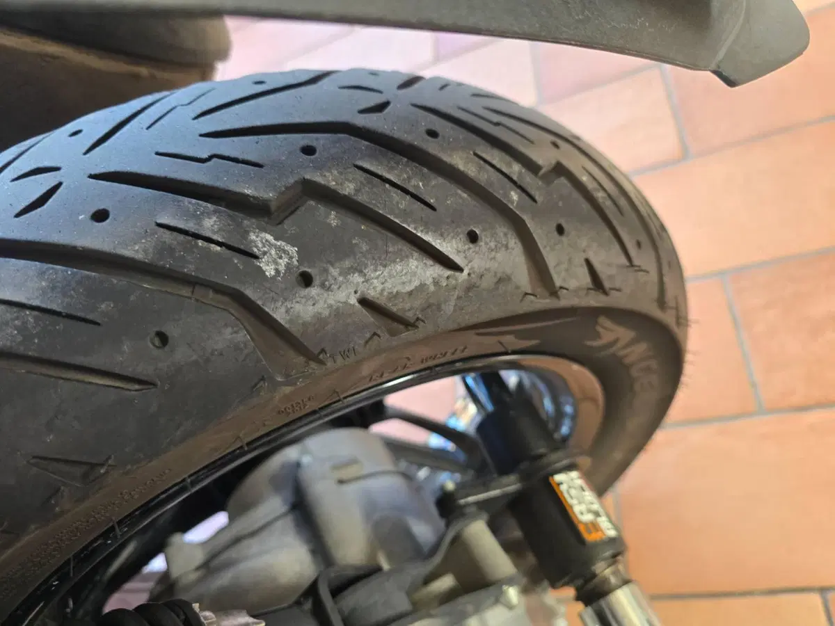 Piaggio Beverly 350 SportTouring ie ABS (2011 - 17) (8)