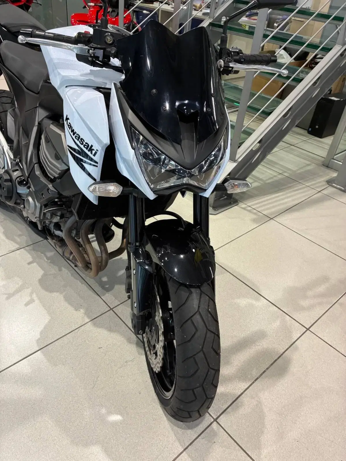 Kawasaki Z 800 (2012 - 13) (3)