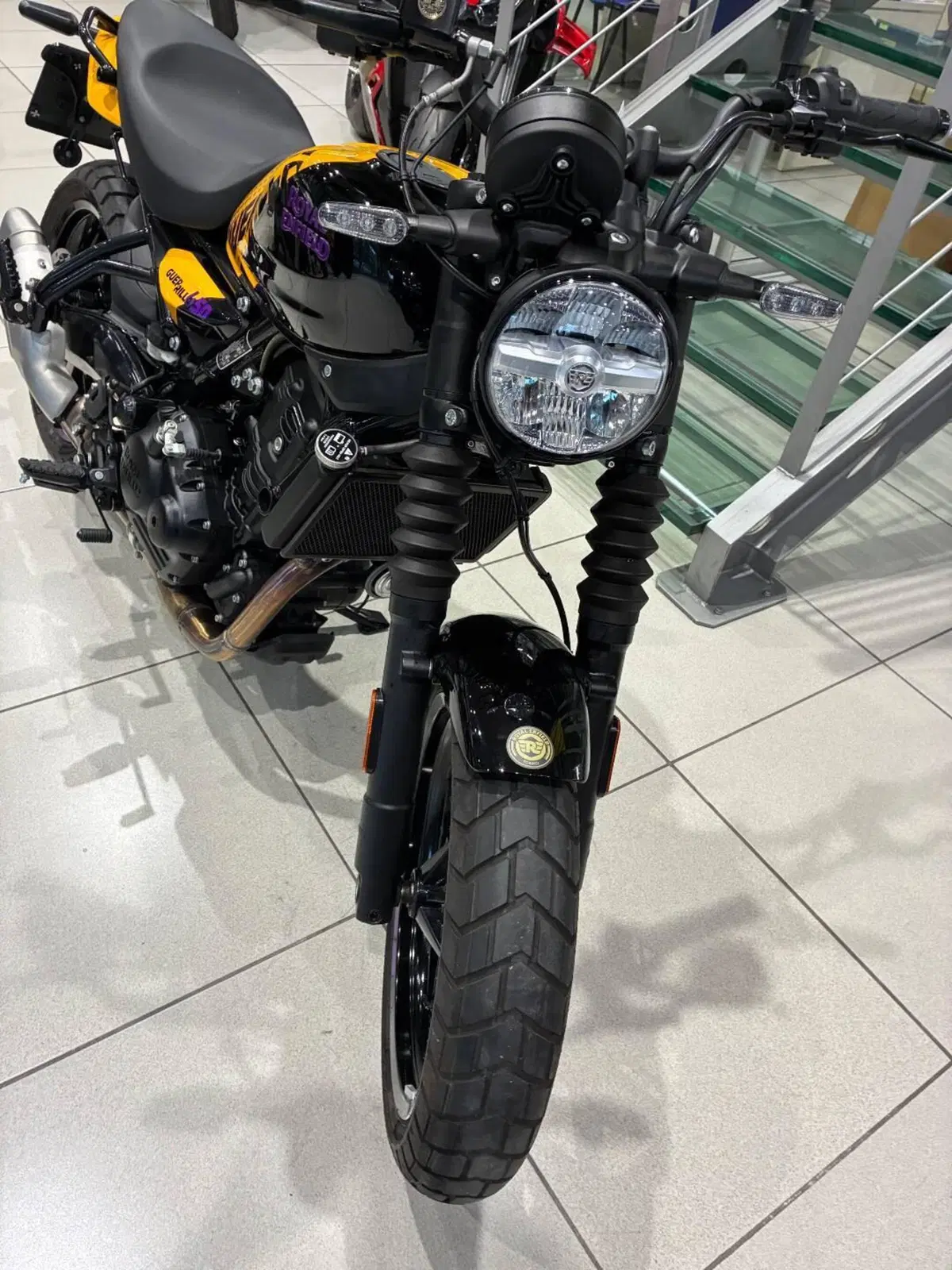 Royal Enfield Guerrilla 450 (2024 - 26) (3)