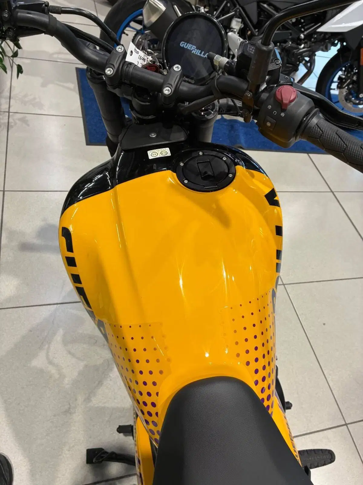 Royal Enfield Guerrilla 450 (2024 - 26) (6)