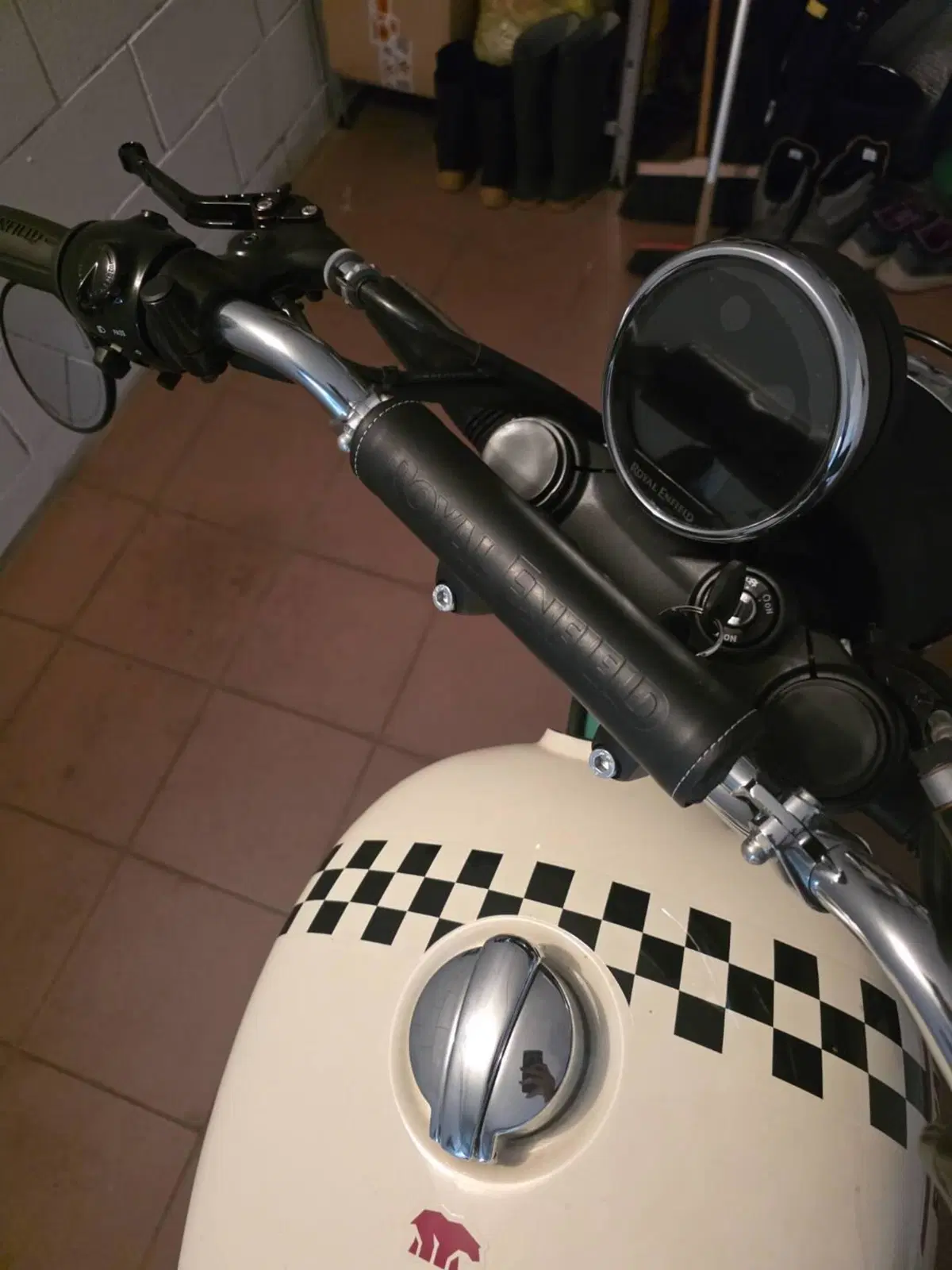 Royal Enfield Bear 650 (2025 - 26) (13)