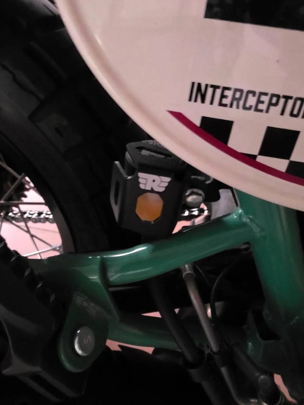Royal Enfield Bear 650 (2025 - 26) (14)