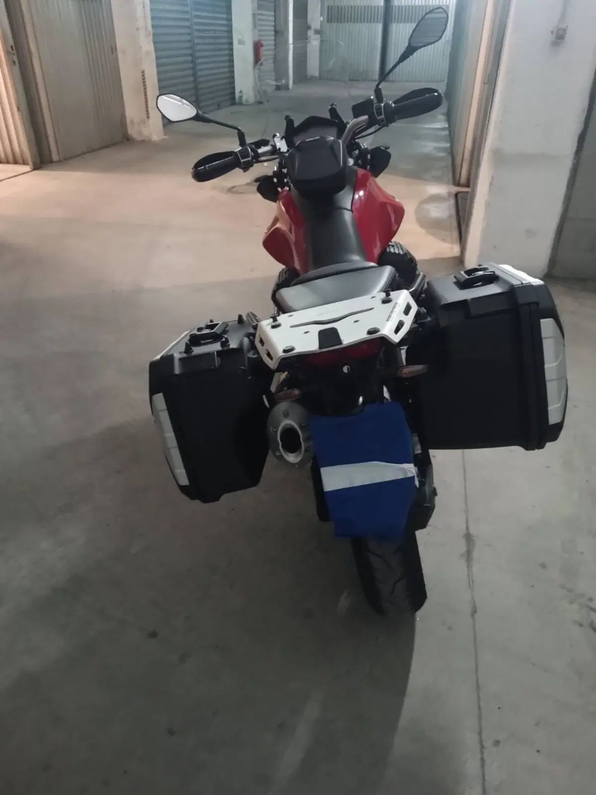 Moto Guzzi V85 TT (2019 - 20) (4)