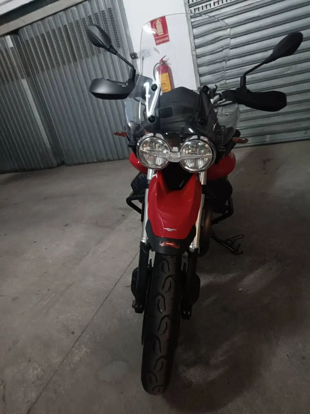 Moto Guzzi V85 TT (2019 - 20) (7)
