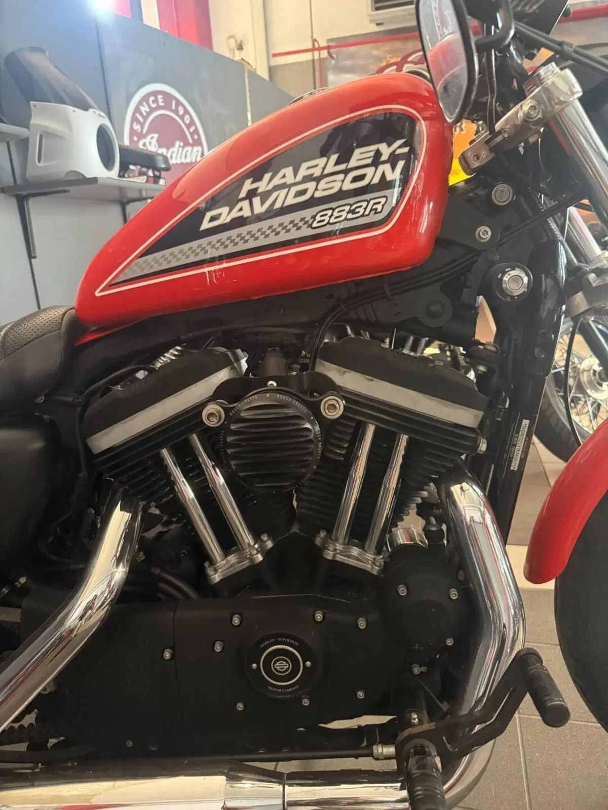 Harley-Davidson 883 R (2006 - 07) - XL 883R (4)