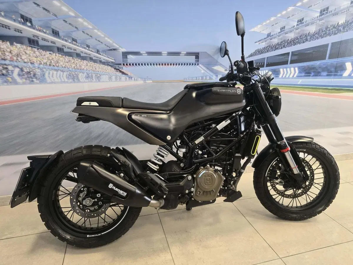 Husqvarna Svartpilen 125 (2021 - 23) (15)