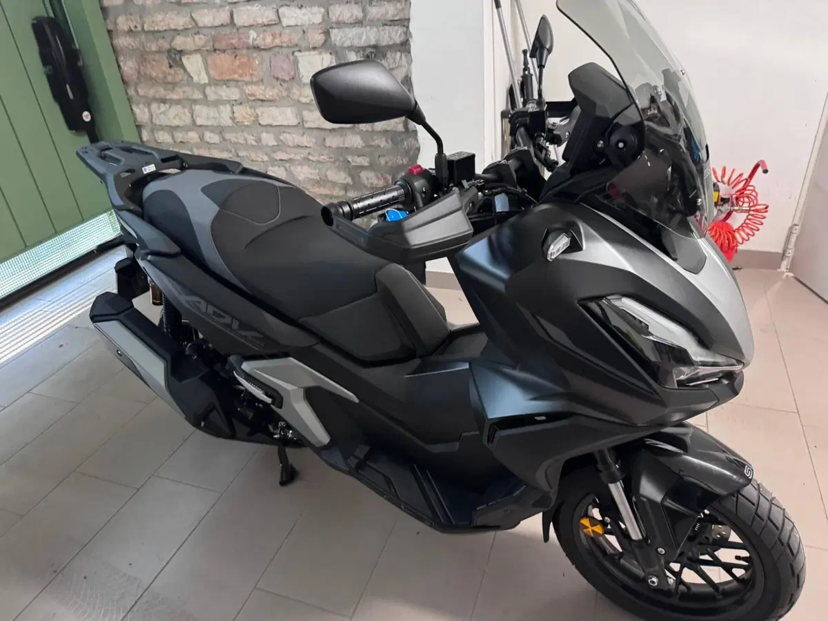 Honda ADV 350 Special Edition (2025 - 26) (3)