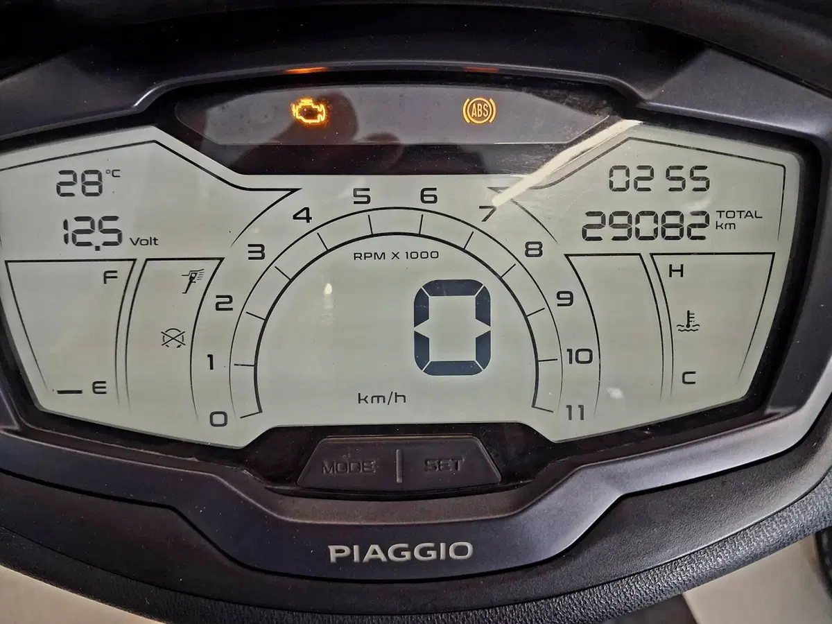 Piaggio Beverly 400 S ABS-ASR (2021 - 24) (4)