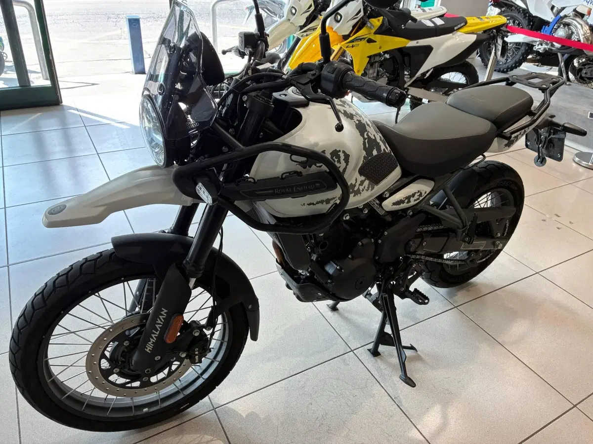 Royal Enfield Himalayan 450 Tubeless (2024 - 26) (9)