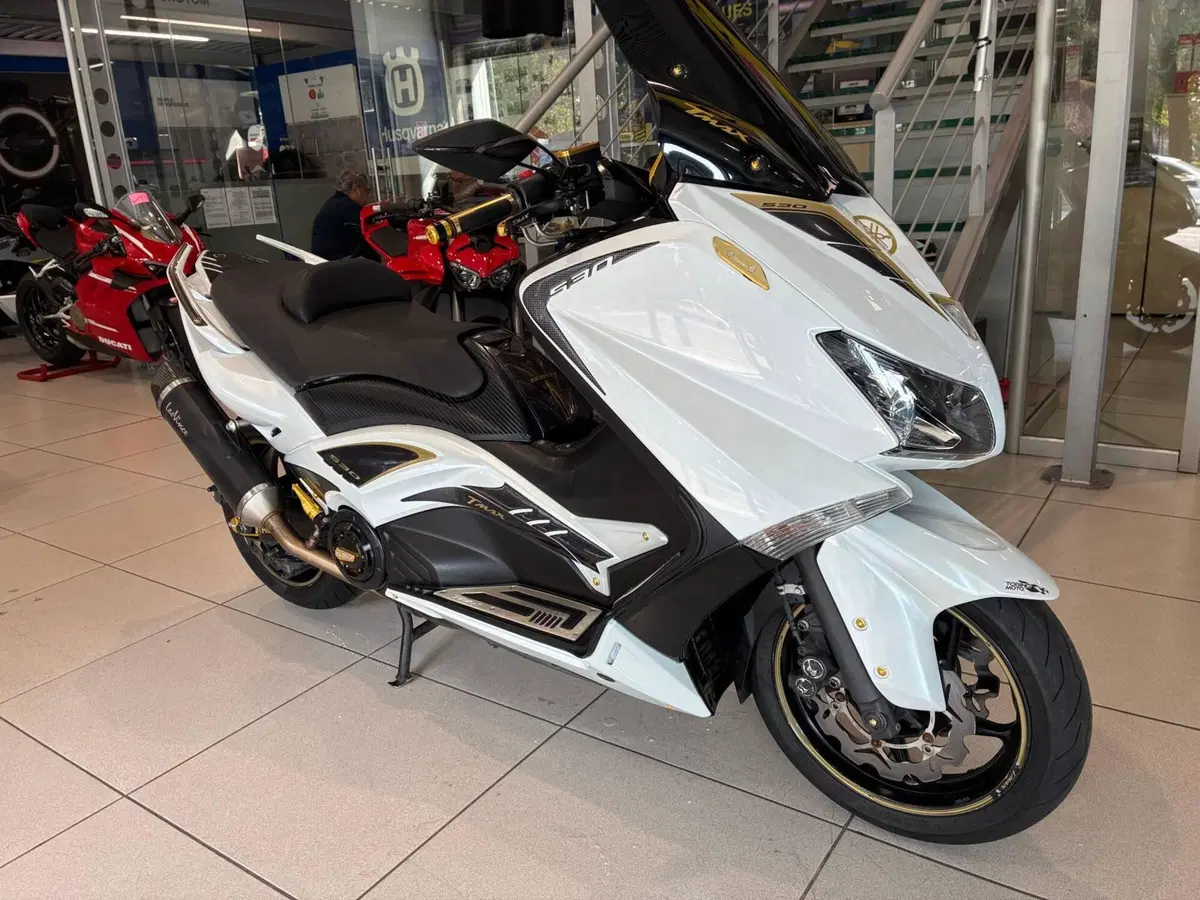 Yamaha T-Max 530 (2012 - 14) (2)