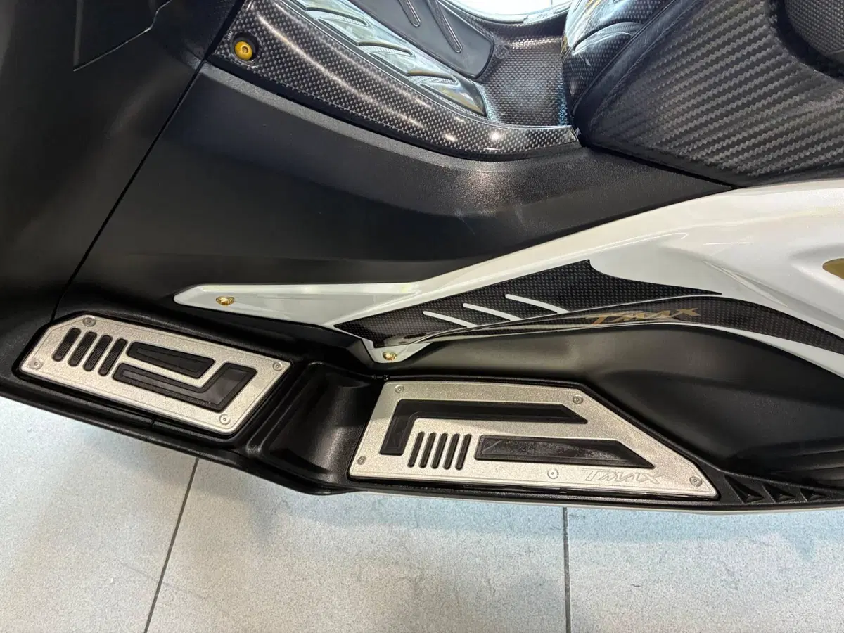 Yamaha T-Max 530 (2012 - 14) (7)