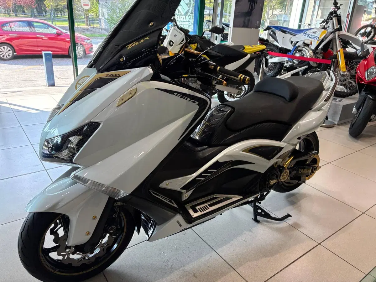 Yamaha T-Max 530 (2012 - 14) (9)