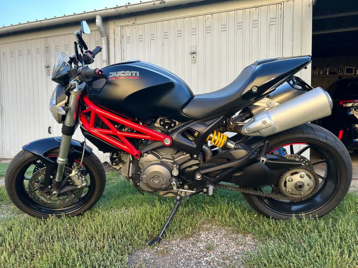 Ducati Monster 796 (2010 - 13)