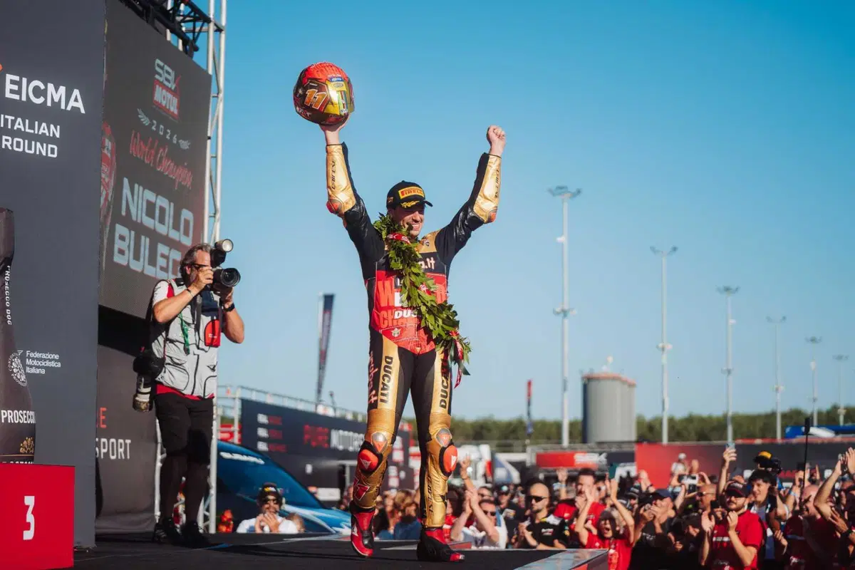 SBK 2026, Nicolò Bulega: “Questo titolo è per me e per chi ha creduto in me” (8)
