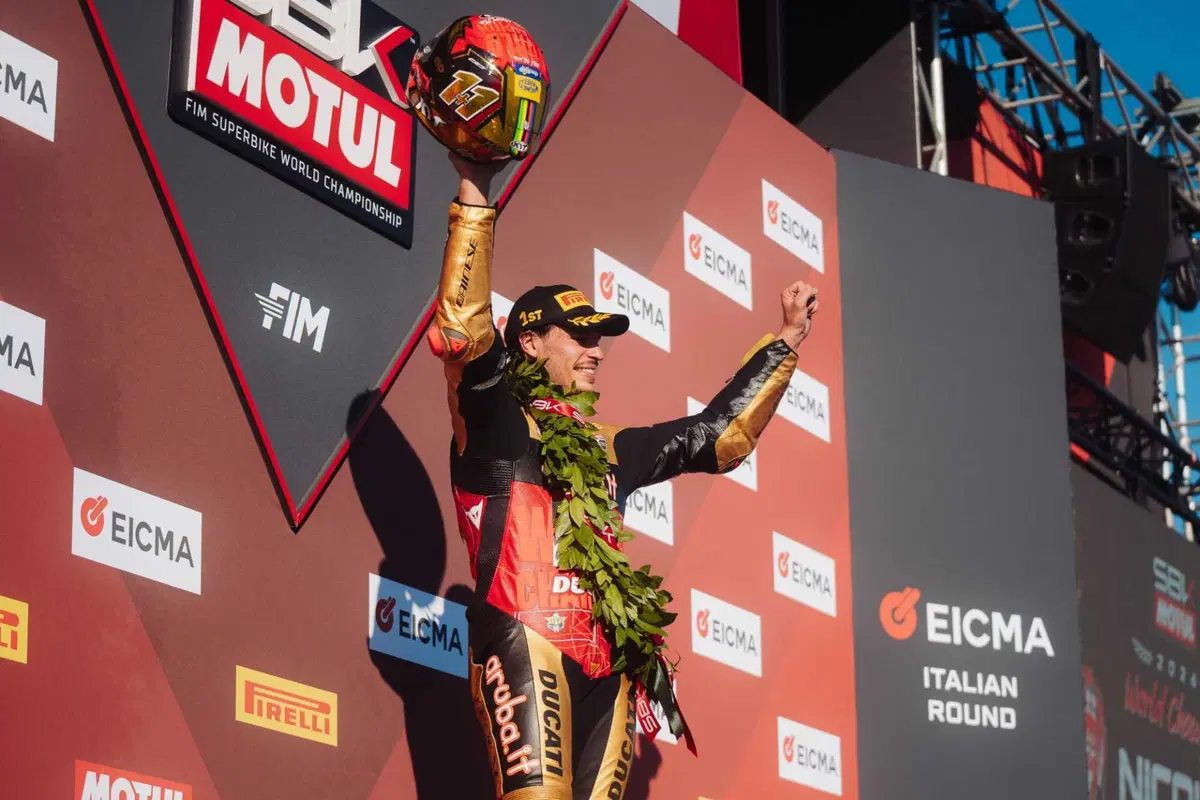 SBK 2026, Nicolò Bulega: “Questo titolo è per me e per chi ha creduto in me” (10)