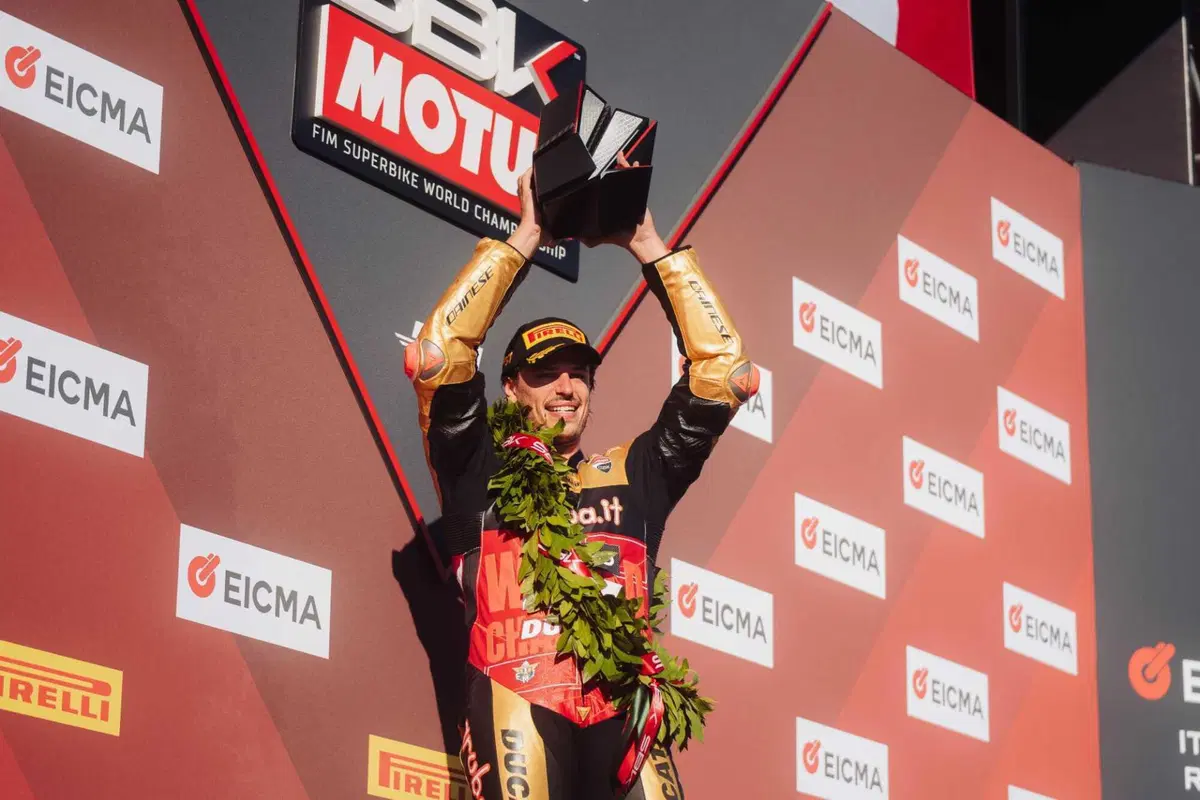 SBK 2026, Nicolò Bulega: “Questo titolo è per me e per chi ha creduto in me” (14)