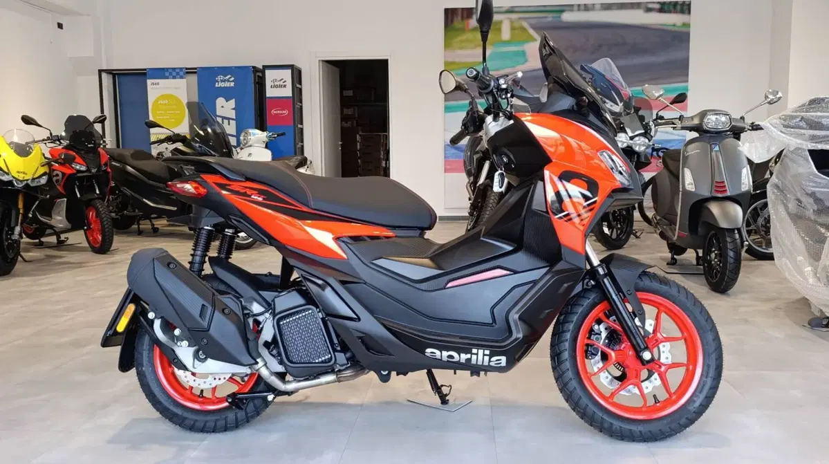 Aprilia SR GT 125 Sport (2025 - 26) (2)