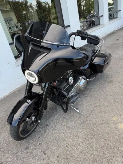 Harley-Davidson 1690 Street Glide Special (2014 - 16) - FLHX usata