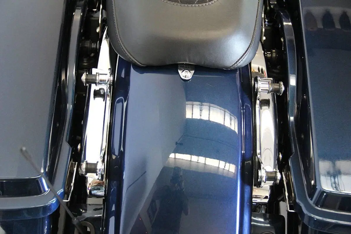 Harley-Davidson 1690 Street Glide (2011 - 13) - FLHX (9)