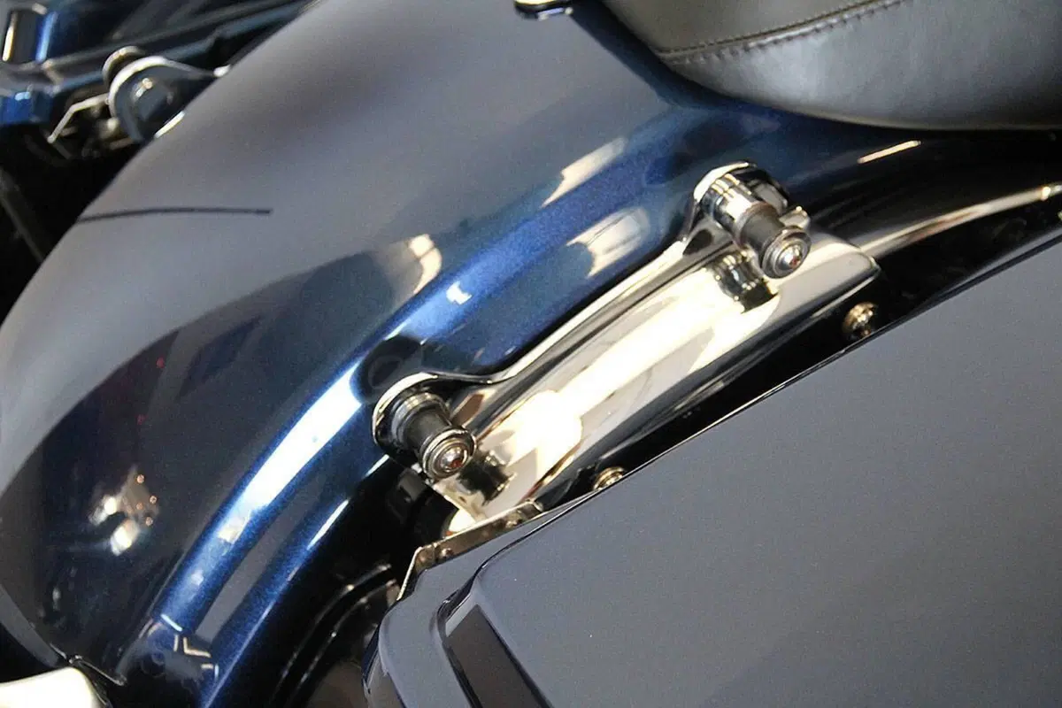 Harley-Davidson 1690 Street Glide (2011 - 13) - FLHX (10)