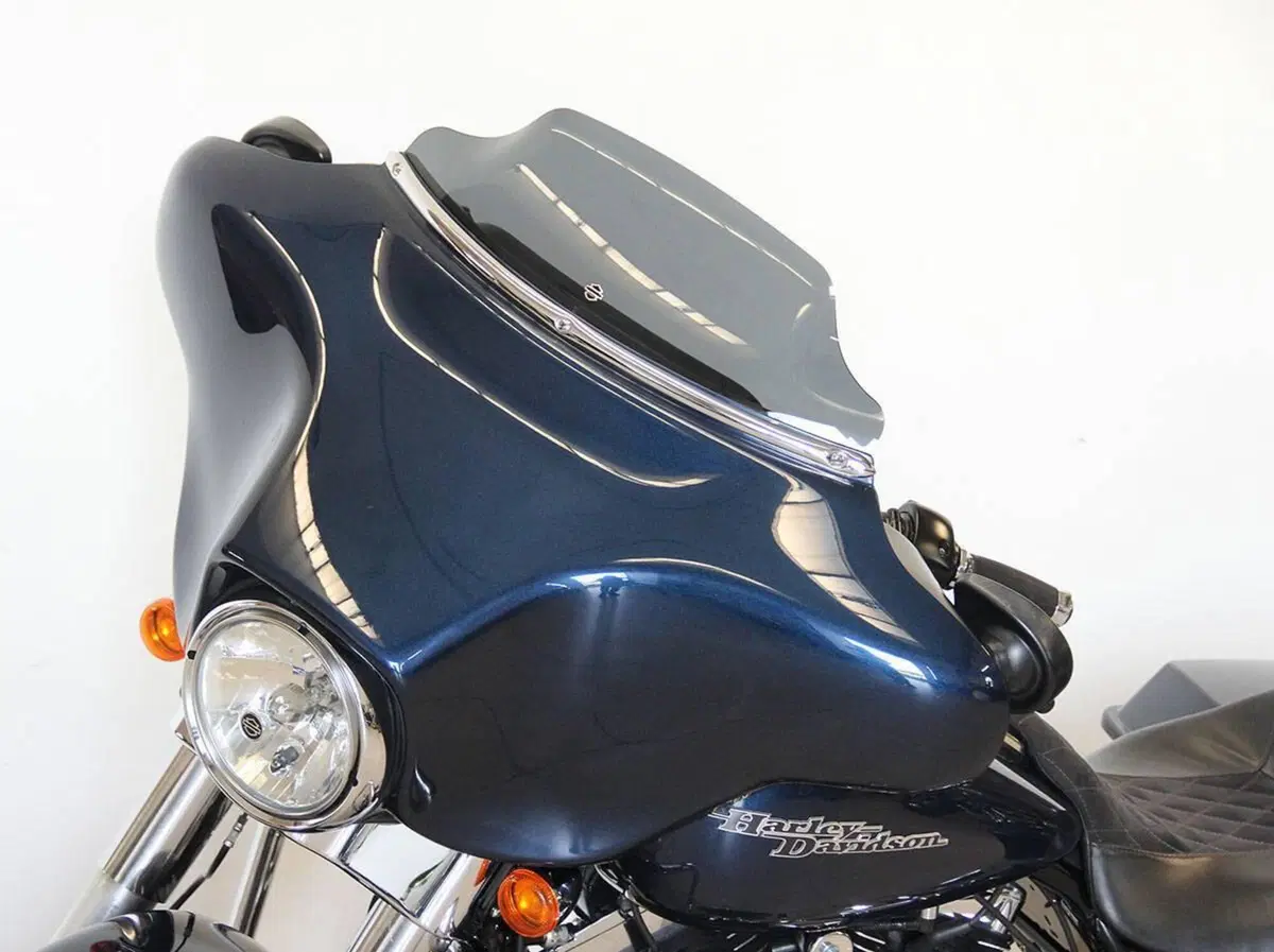 Harley-Davidson 1690 Street Glide (2011 - 13) - FLHX (16)