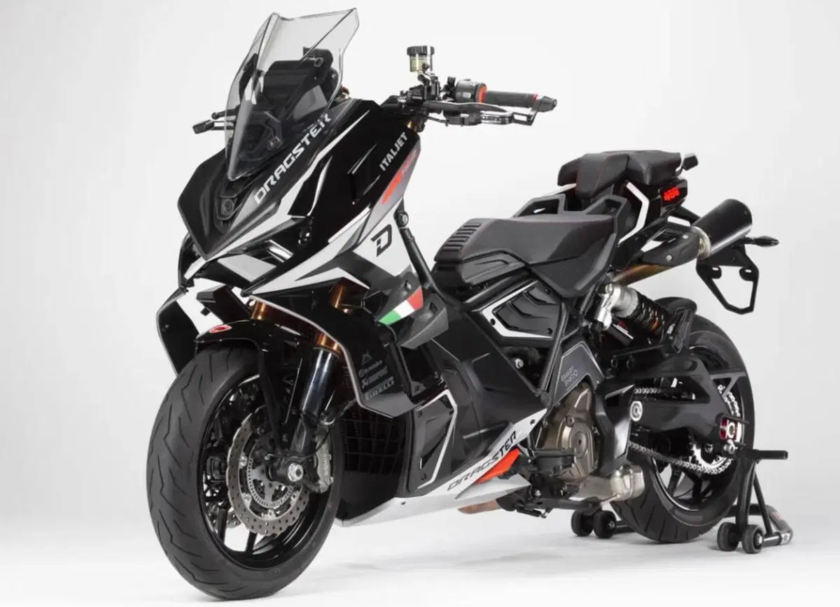 Italjet Moto Dragster 459 Twin Smartshift (2026)