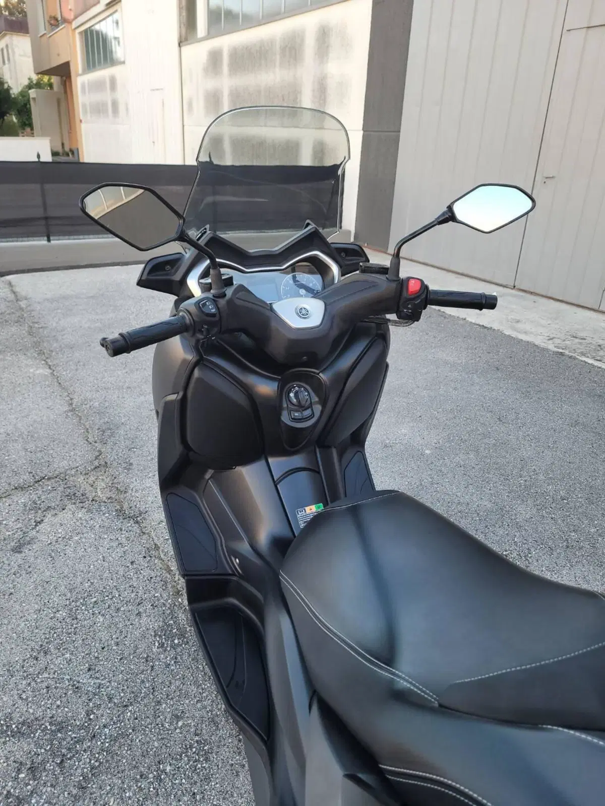 Yamaha X-Max 300 ABS (2017 - 20) (13)