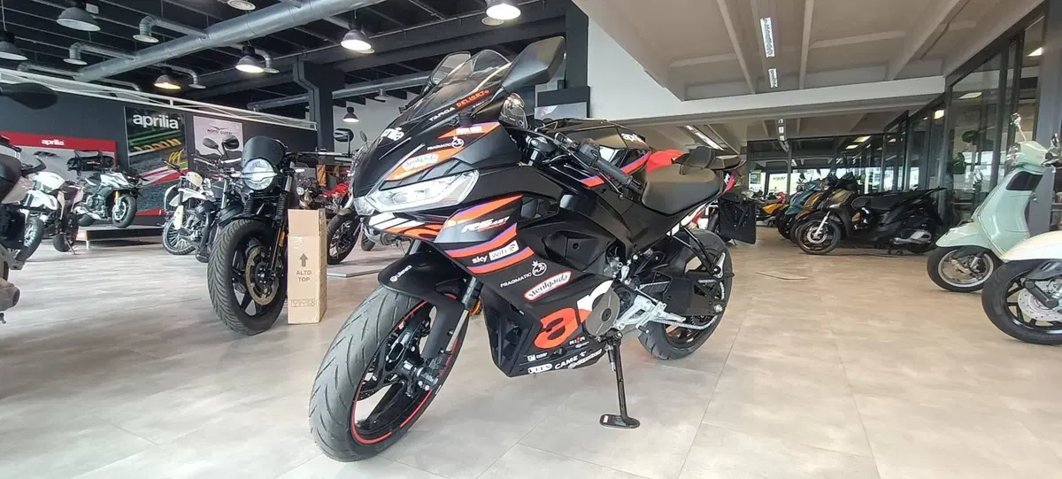 Aprilia RS 457 GP Replica (2026) (2)